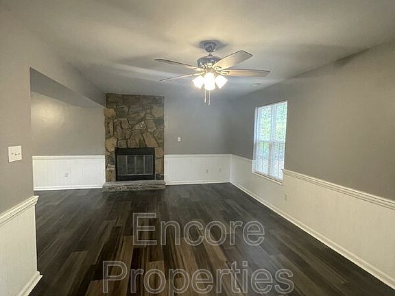 5th image of 211 Indigo Dr