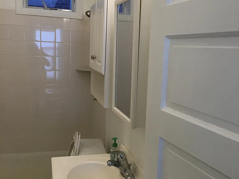 270 Washington St #3R — Photo 4