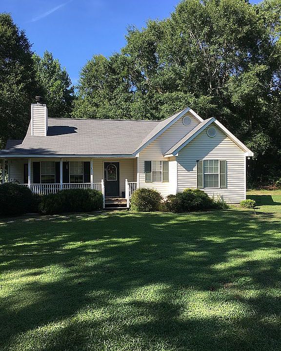 2nd image of 405 Pine Valley Rd