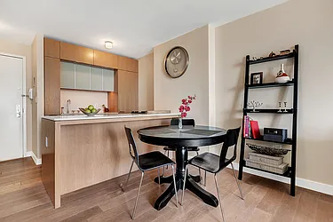 Rented by Cooper & Cooper Real Estate