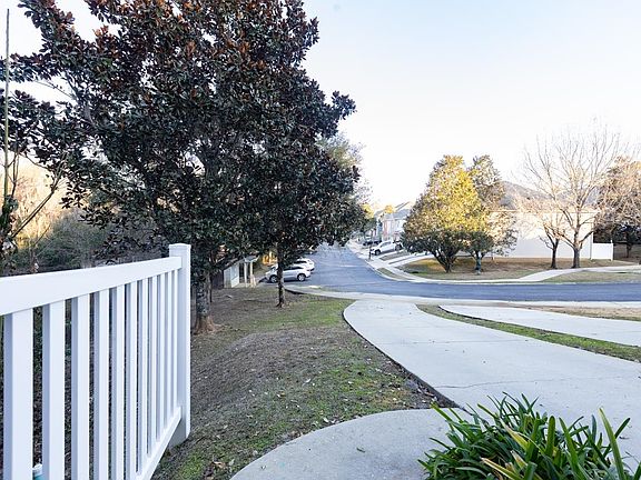 4th image of 1320 Hendrix Rd APT 908