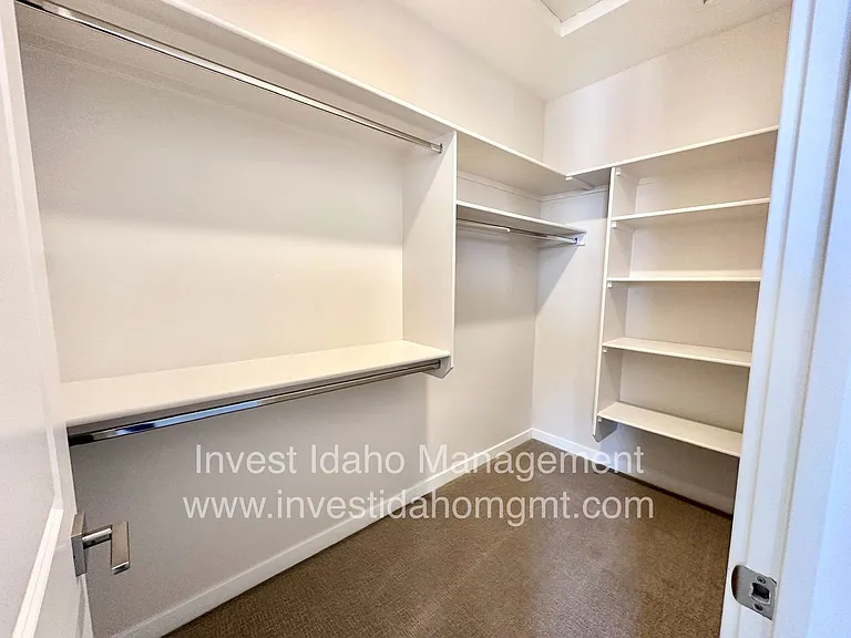 385 N Stone Canyon Ln — Photo 25