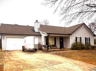 324 Earnhardt Dr, New Market, AL 35761