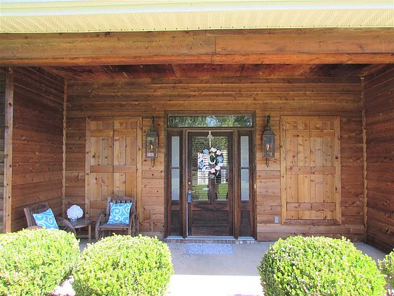 3rd image of 444 Oak Lawn Dr