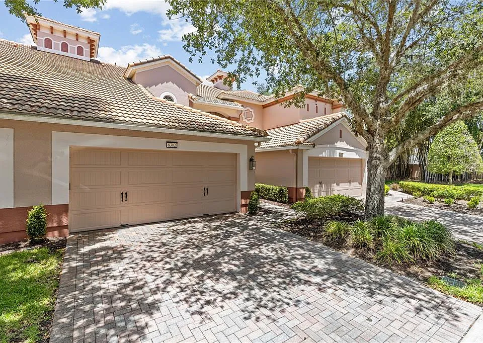 8302 Riverdale Ln