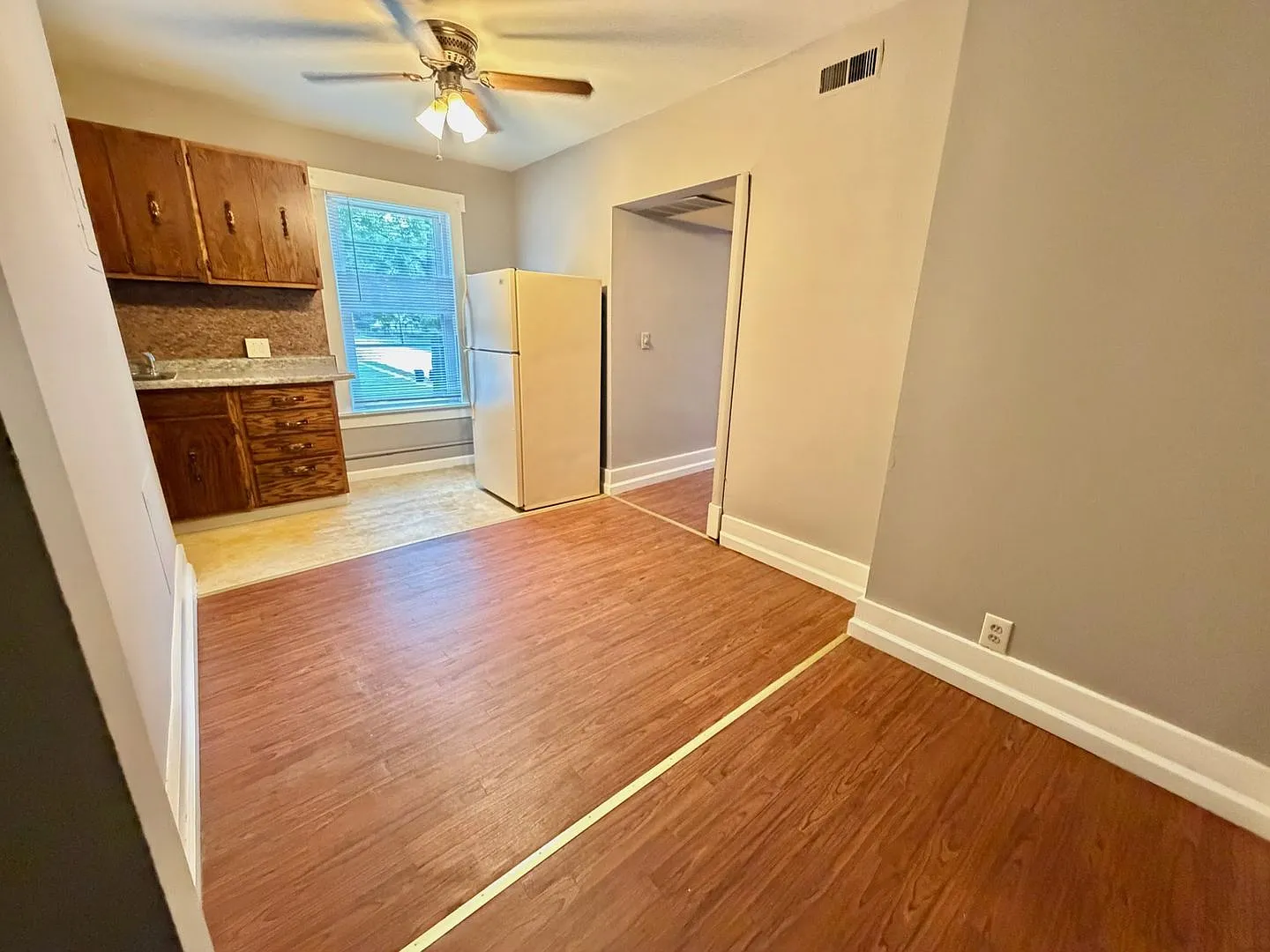 301 W Eureka St — Photo 2