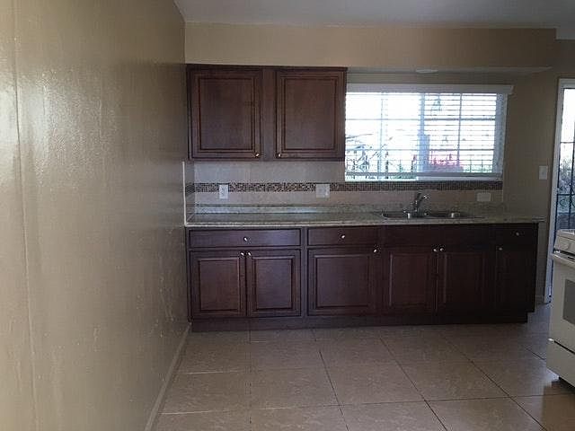 Eat-in Kitchen (Stock Photos of Similar Unit)