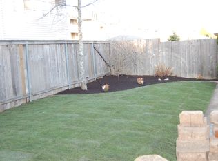 2371 SW Wright Pl, Troutdale, OR 97060