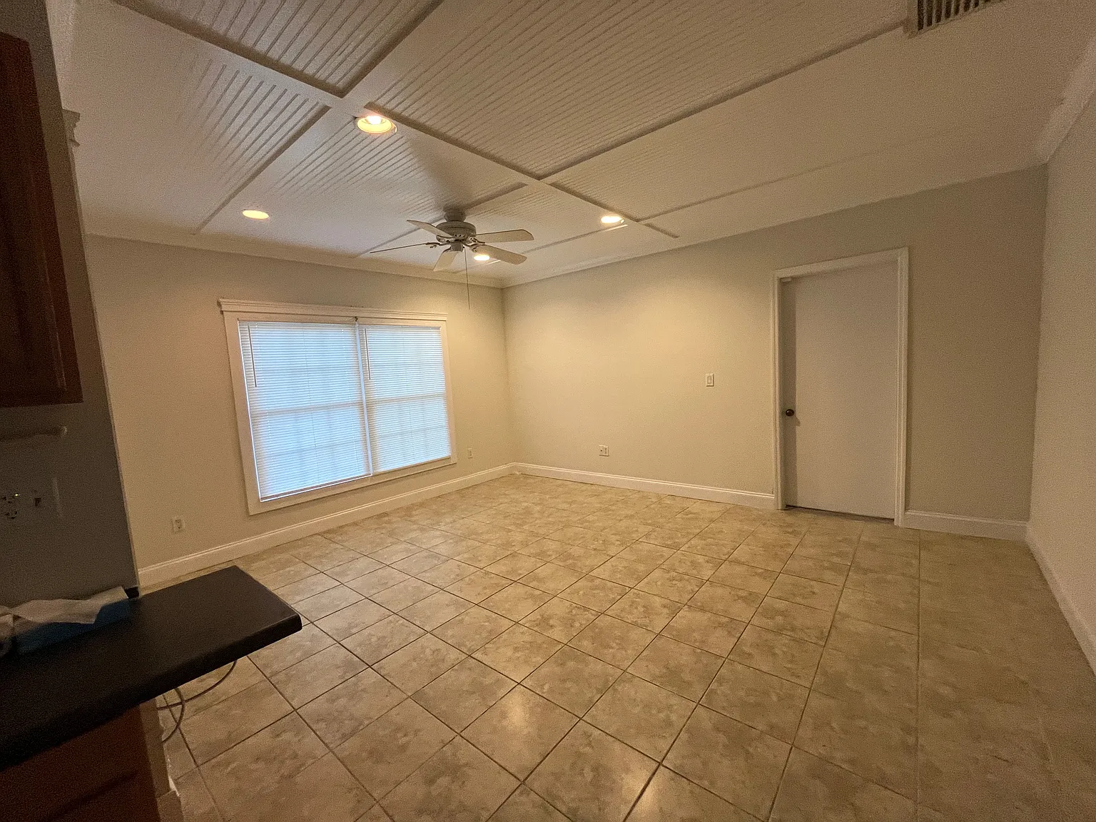 4 bed, 2063 sqft, $2,350 — Photo 4