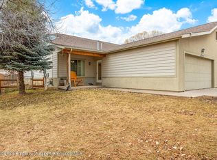 210 S Golden Dr, Silt, CO 81652