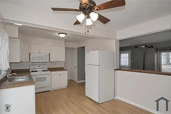 3 bed, 1400 sqft, $2,915 — Photo 3