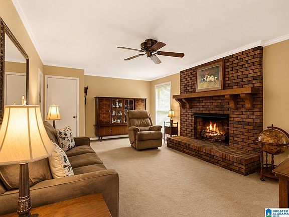 5th image of 4136 Tudor Ln