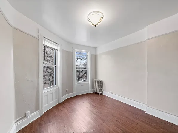 115 Moffat Street image 4 of 5