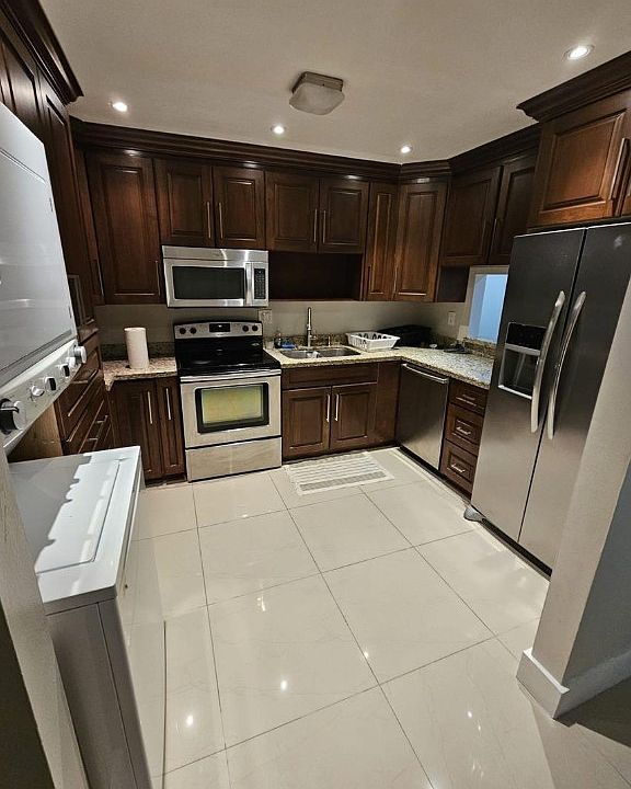 1st image of 3307 NW 108th Dr #1R