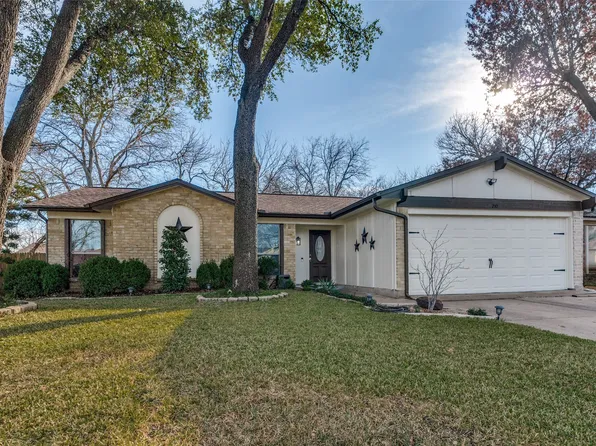 210 Blair Ln, Arlington, TX 76014