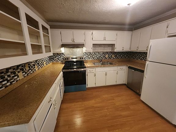 5th image of 3856 Cindy Dr