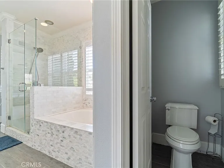 11 Willowglade — Photo 41