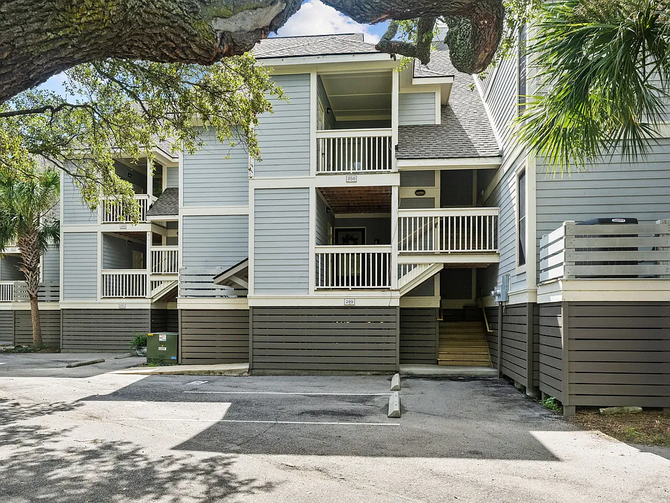 249 Little Oak Dr #249