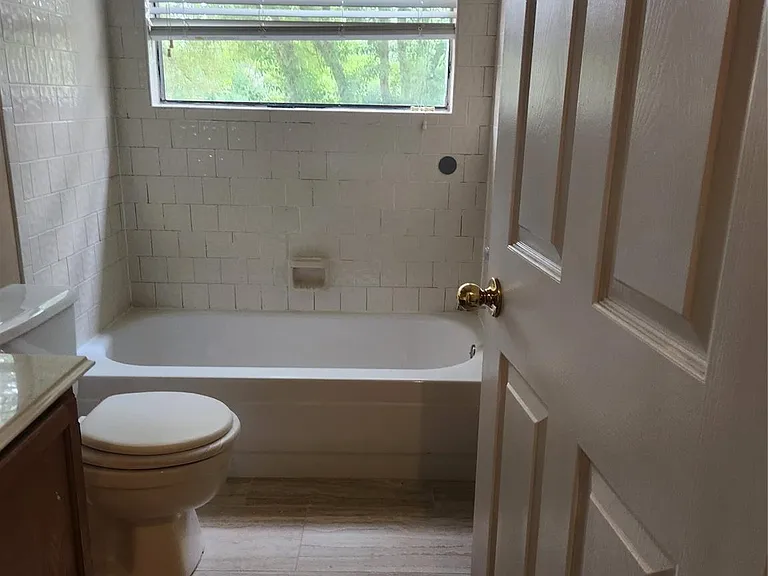 14562 Oak Chase Dr — Photo 15
