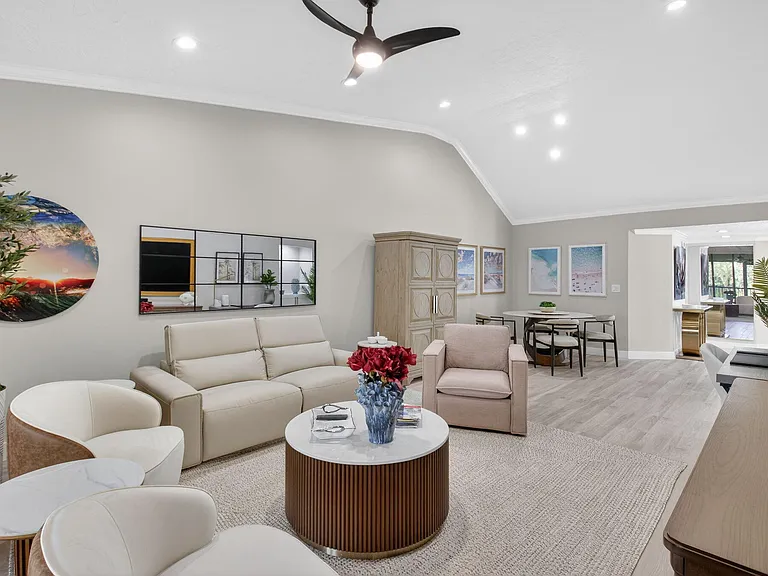 7455 Glendevon Ln #206 — Photo 3