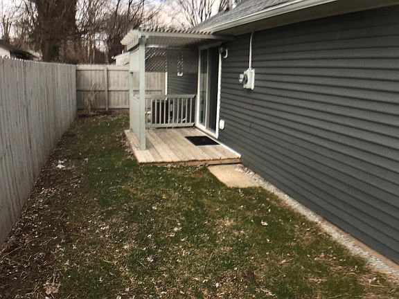 5th image of 28 Orchard Ave