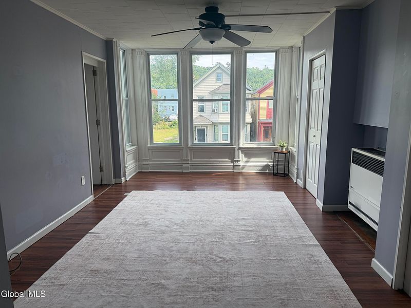 2nd image of 143 6th Avenue