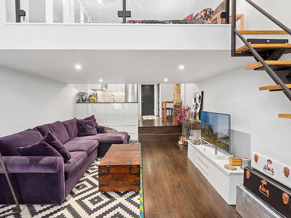 1st image of 23 Waverly Pl APT 2W