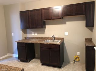 11 Elton St, Ecorse, MI 48229