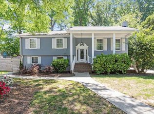5412 Farley Dr, Raleigh, NC 27609