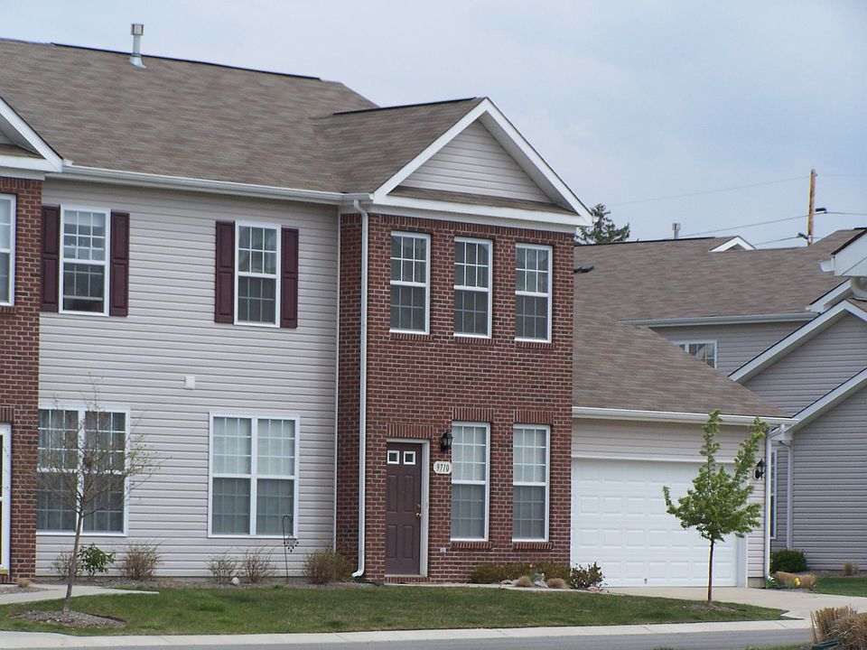1st image of 9710 Silver Leaf Dr