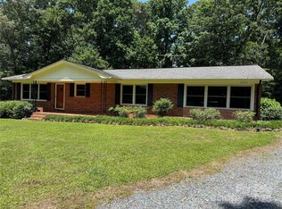 34393 Springdale Dr, New London, NC 28127