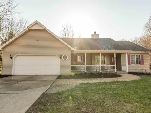 51867 Quince Rd, South Bend, IN 46628