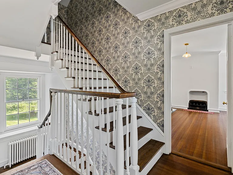 571 N Newtown Street Rd — Photo 20