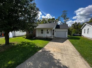 334 Hickory Dr, Connersville, IN 47331