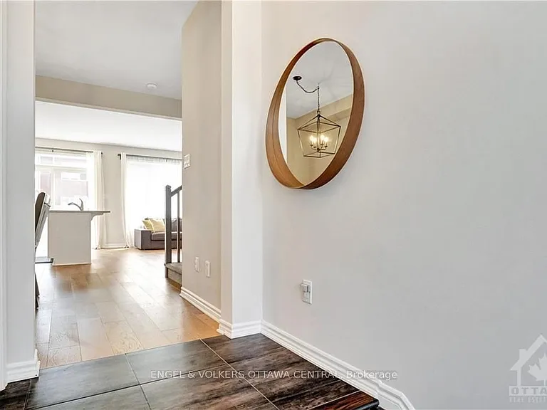 526 Cope Dr — Photo 4