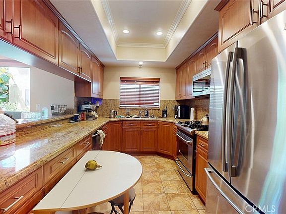 3rd image of 14919 Dickens St APT 105