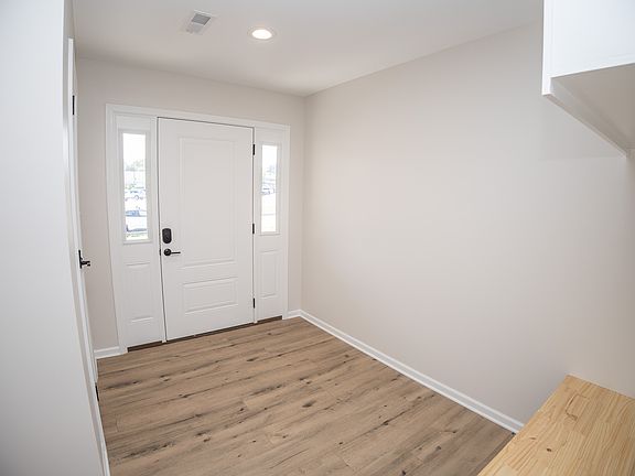 4th image of 824 El Dorado Dr