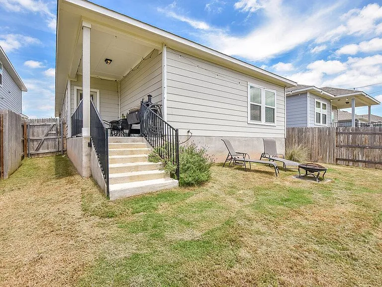 121 Bent Creek Ln — Photo 23
