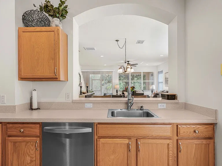 1602 W Spring Meadow Loop — Photo 10