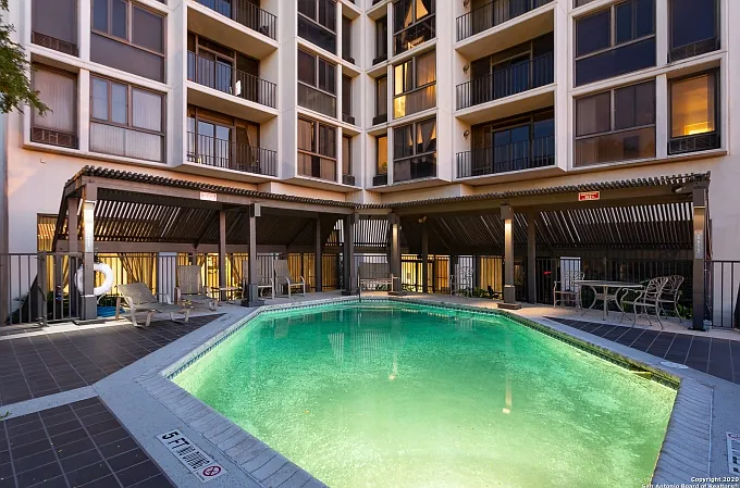 Dream Condo in Heart of Medical Center — Photo 3