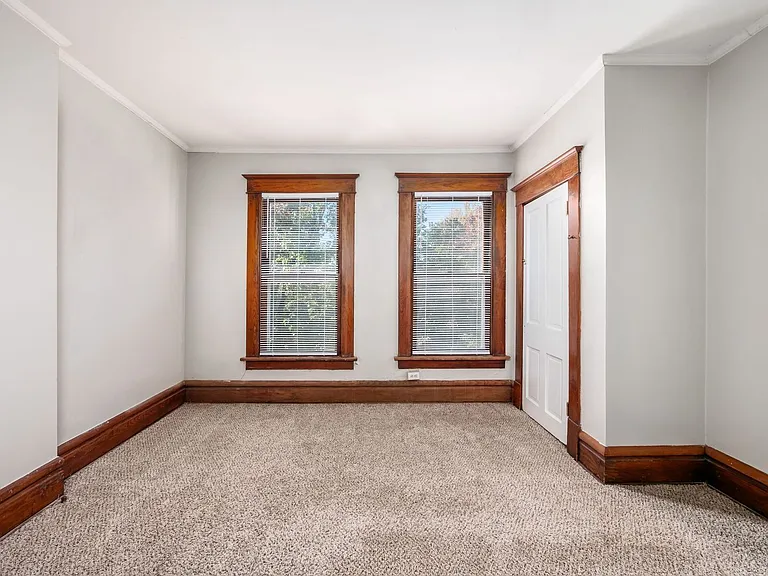1230 Indianola Ave — Photo 18