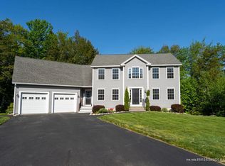 6 Lockland Dr, Windham, ME 04062