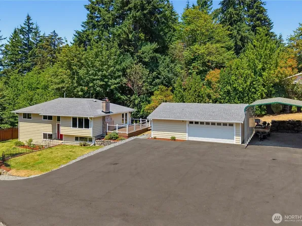 18415 9th Street E, Lake Tapps, WA 98391
