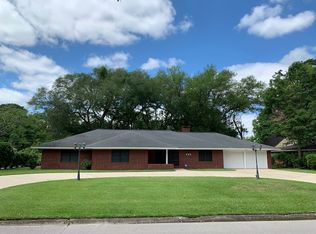 735 Belvedere Dr, Beaumont, TX 77706