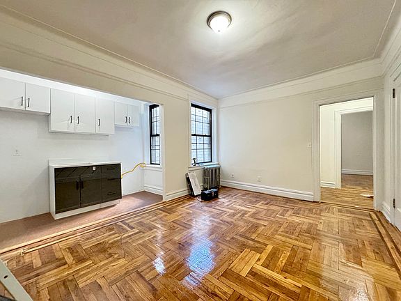 4th image of 26-80 30th St #3J