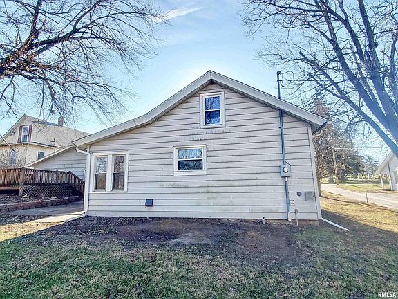 3rd image of 1719 Lucas St