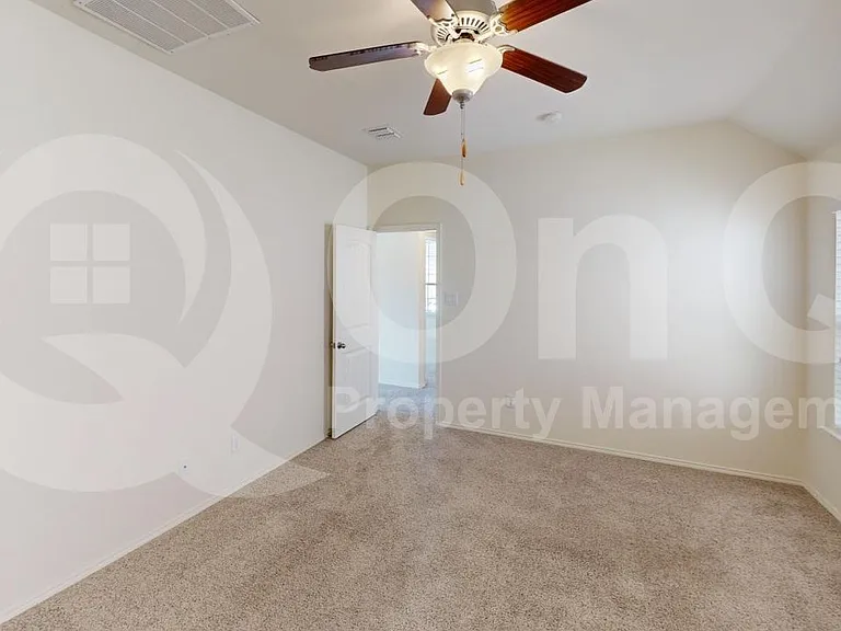 1235 Acmite Ave — Photo 10