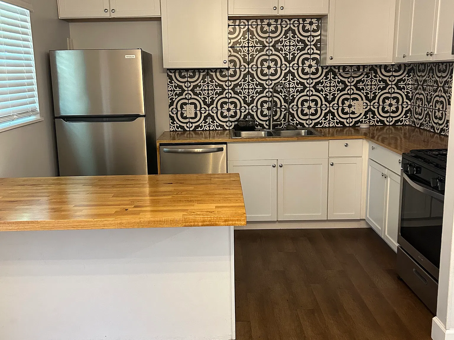 4 bed, 2.5 bath, 1635 sqft, $1,850 — Photo 3