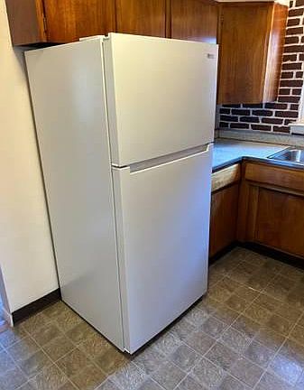 2nd image of 3 Saint James Pl APT 1
