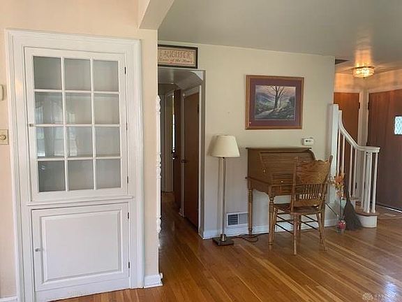 3rd image of 501 Kensington St